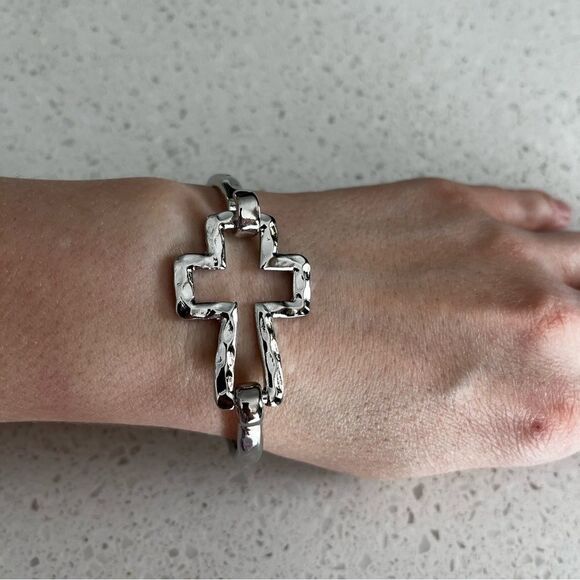 Geometric Cross Shaped Open Cuff Bracelet - Picture 8 of 13